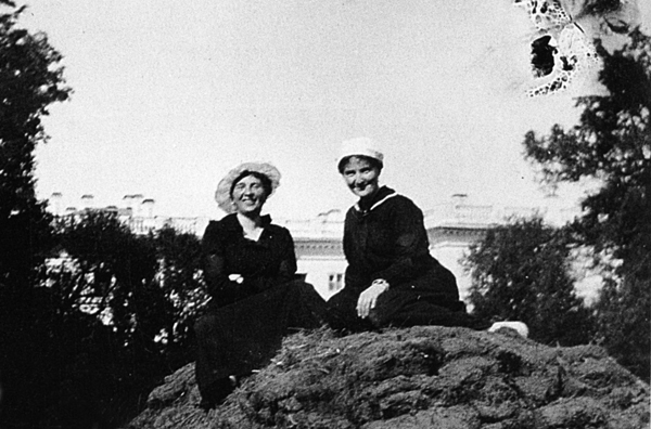 57. Гр. А.В. Гендрикова и бар. С.К. Буксгевден 2 - копия.jpg